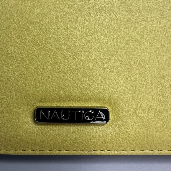 NWT  Logo Nautica Woman’s Wallet Brand With RFID Blocker - Picture 2 of 9